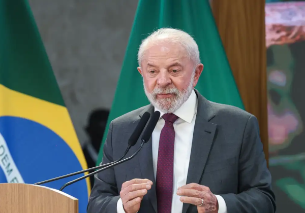 Lula sanciona lei que endurece combate ao crime organizado após megaoperação no Rio de Janeiro