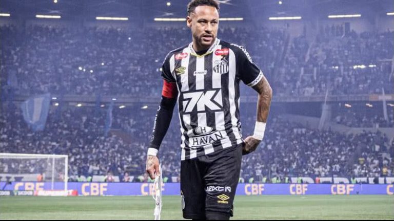 Ex-técnico do Santos detona Neymar: “Não é exemplo para ninguém”