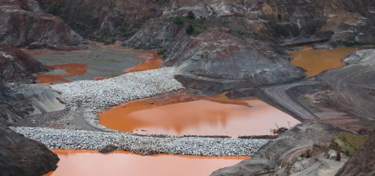 Justiça inglesa condena mineradora BHP por desastre em Mariana