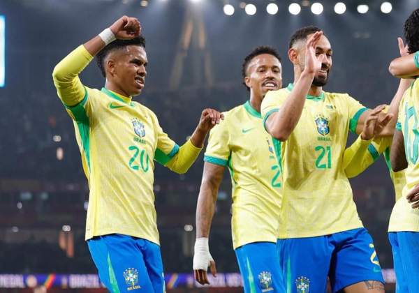 Brasil sofre pressão, perde pênalti e empata último teste de 2025 na França