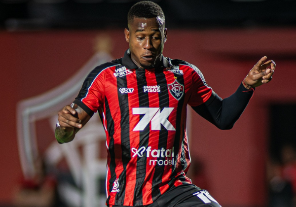 Dudu é baixa do Vitória em jogo decisivo contra o São Paulo