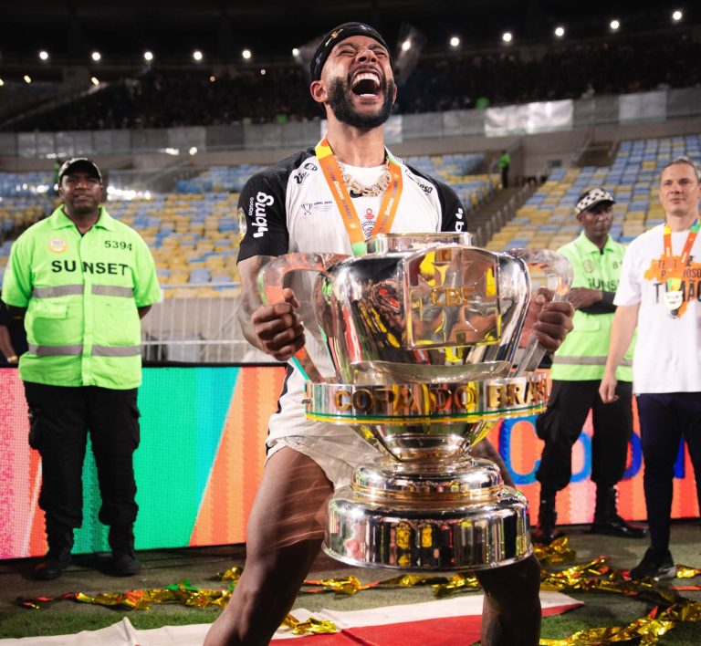 ‘Quem quer f… o Corinthians, saia do clube’, dispara Memphis contra dirigentes