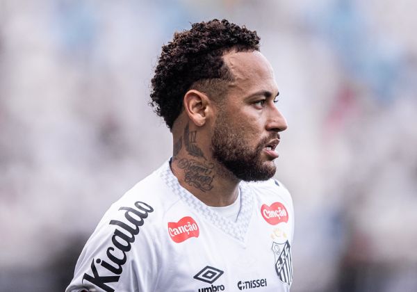 Santos encaminha renovação com Neymar até a Copa do Mundo de 2026