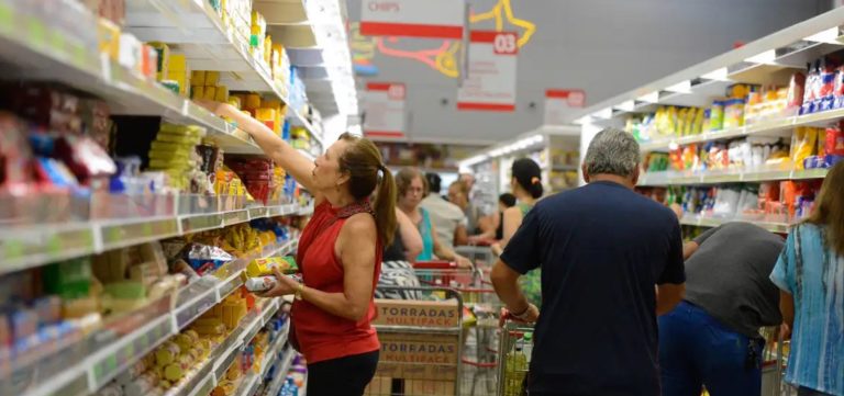 Cesta básica sobe em Salvador e em outras 16 capitais, aponta Dieese
