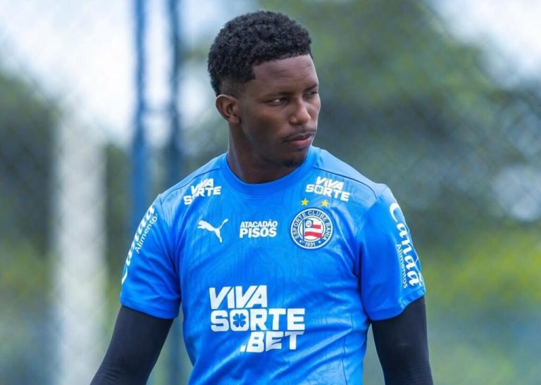 Bahia renova com promessa da base em meio a assédio do mercado