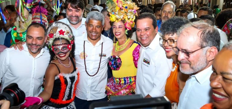 Governo vai investir R$ 261 milhões na folia em Salvador, com 180 atrações sem corda, anuncia Geraldo Jr.