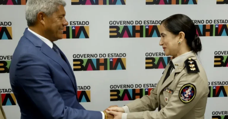 Bahia elege primeira mulher a patente de coronel em 200 anos