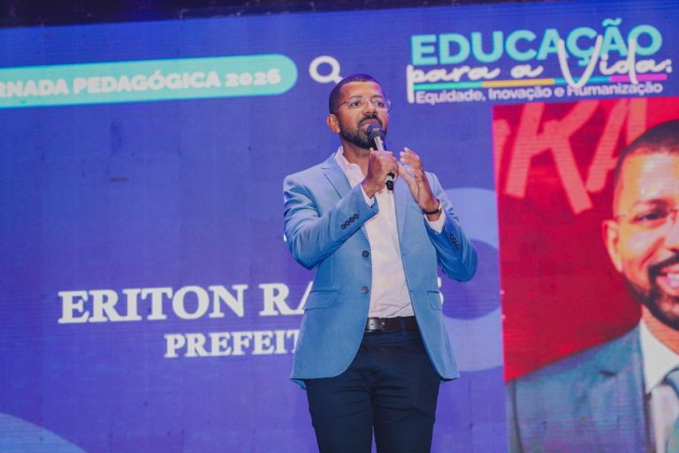 Candeias: Jornada pedagógica tem Carlinhos Brown; Renato Piaba e mais de mil profissionais da educação