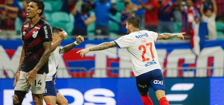 Bahia bate o Athletico-PR na Fonte Nova pelo Brasileirão