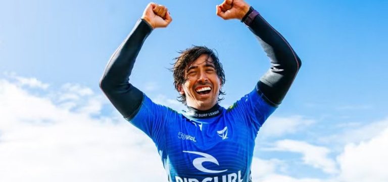 Miguel Pupo conquista título em Mundial de Surfe com final 100% brasileira