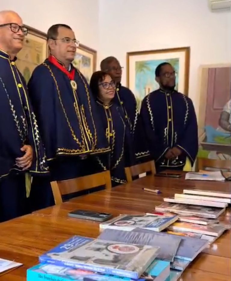 A Academia de Letras de São Francisco do Conde celebrou seus 15 anos de fundação