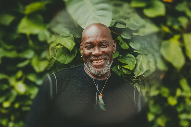 Lazzo Matumbi apresenta show de clássicos juninos em Salvador