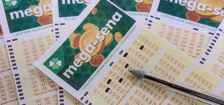 Aposta simples de R$ 6 e bolão dividem prêmio de R$ 300 milhões da Mega-Sena Especial