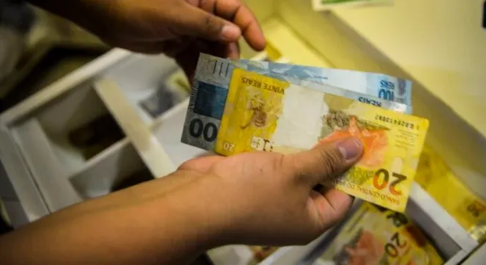Inadimplência bate recorde e atinge mais de 74 milhões de consumidores em abril
