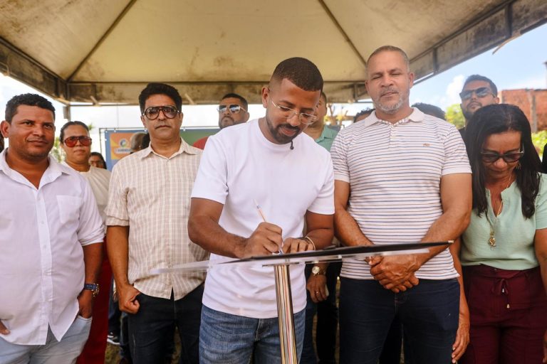 Candeias: Às margens da Lagoa da CCC, Prefeito Eriton autoriza construção do 6º complexo esportivo no município