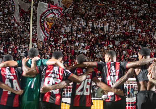 Vitória esgota ingressos para final contra o Fortaleza no Barradão