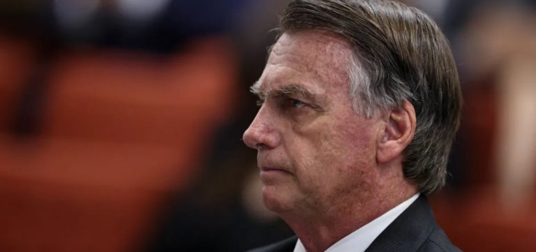 Moraes autoriza transferência de joias sauditas de Bolsonaro para a Receita Federal