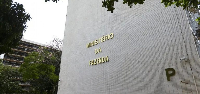 Governo bloqueia acesso de 2,8 milhões de beneficiários do Bolsa Família e BPC às bets
