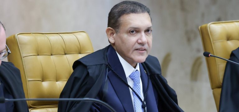 STF arquiva notícia-crime contra Bolsonaro por suposta interferência na CPI da Covid