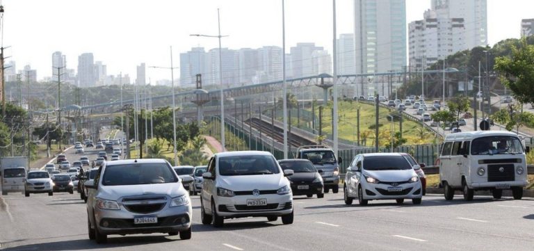 Motoristas têm até o fim de julho para garantir desconto de 8% no IPVA na Bahia