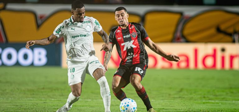 Vitória sofre com duas expulsões e é goleado pelo Palmeiras no Barradão